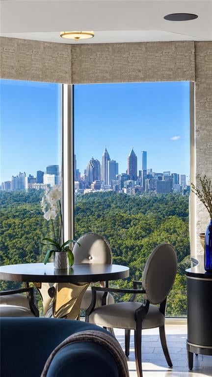 2795 Peachtree Road NE 1608