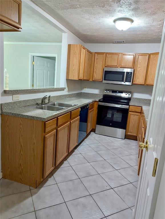 2939 Stonecrest Lane, Lithonia, Georgia image 10