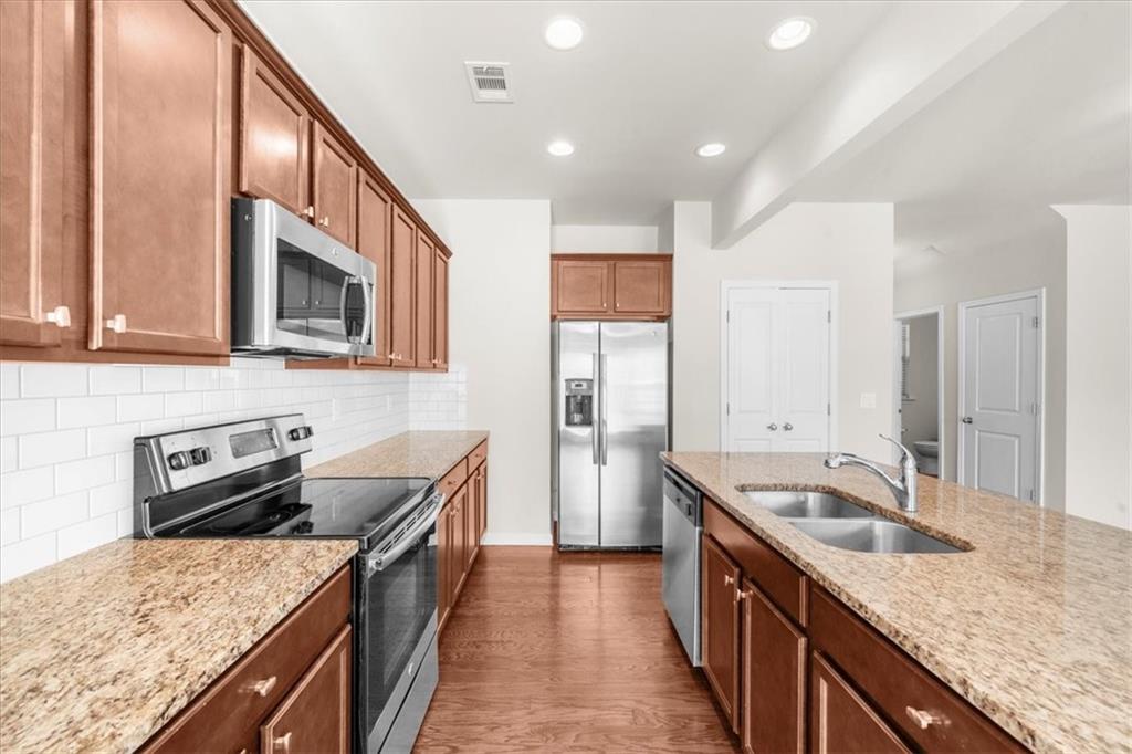 1439 Brookmere Way, Cumming, Georgia image 10