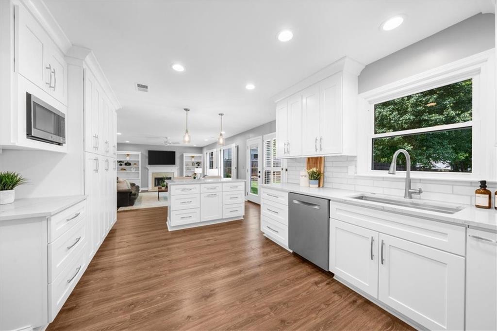 5500 Hillgate Crossing