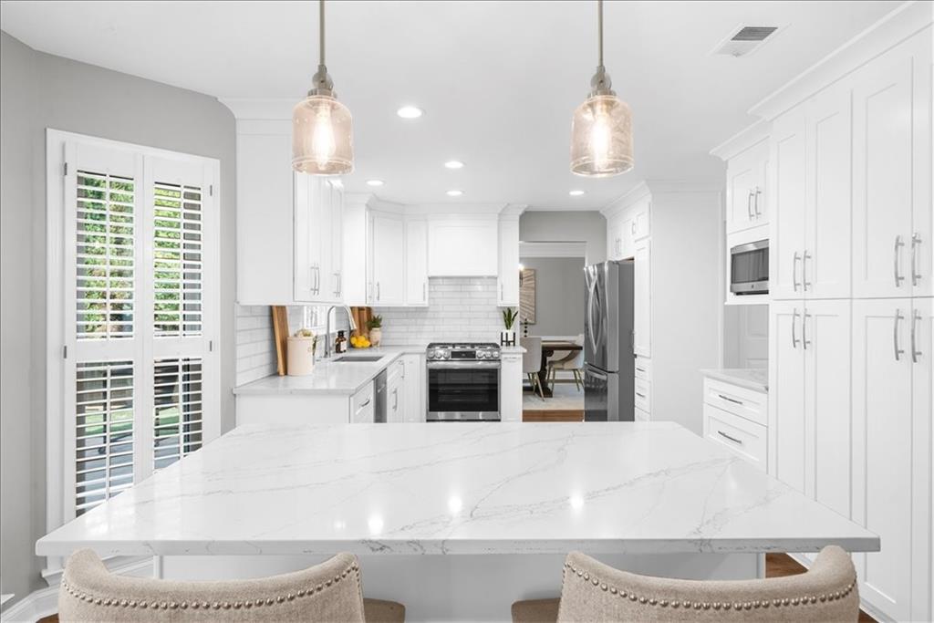 5500 Hillgate Crossing
