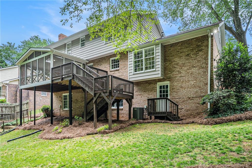 1703 W Nancy Creek Drive, Brookhaven, Georgia image 25