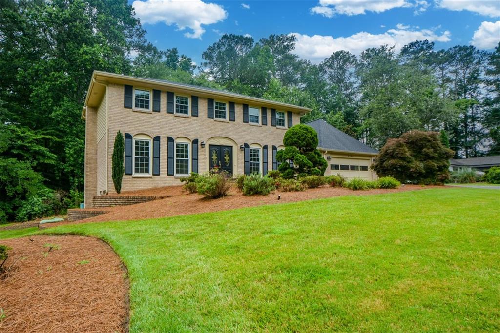 2355 N Peachtree Way