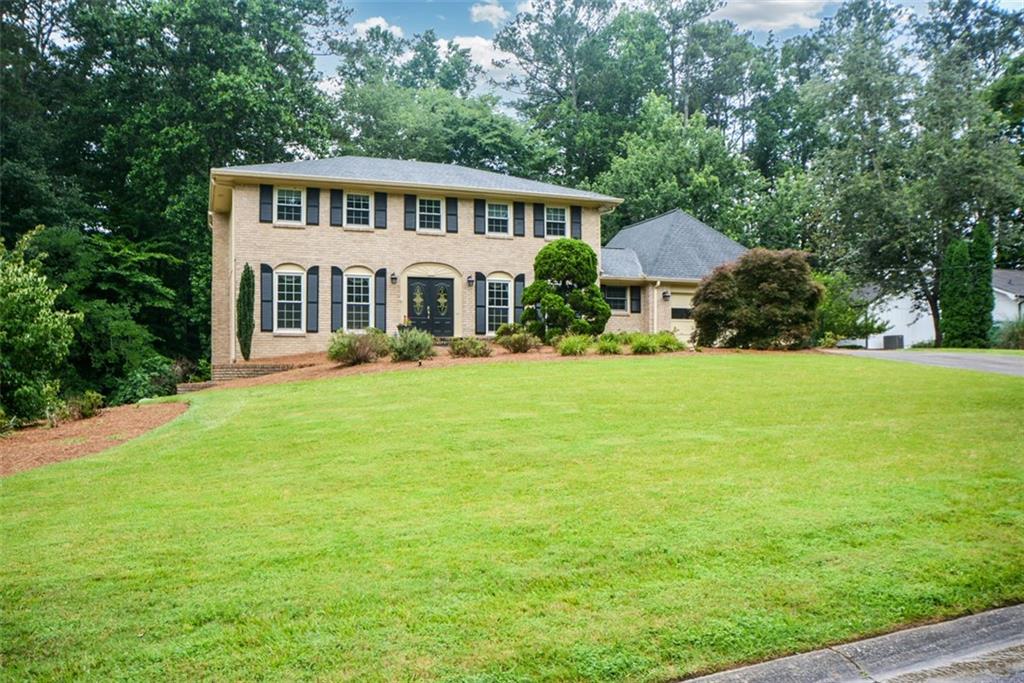 2355 N Peachtree Way