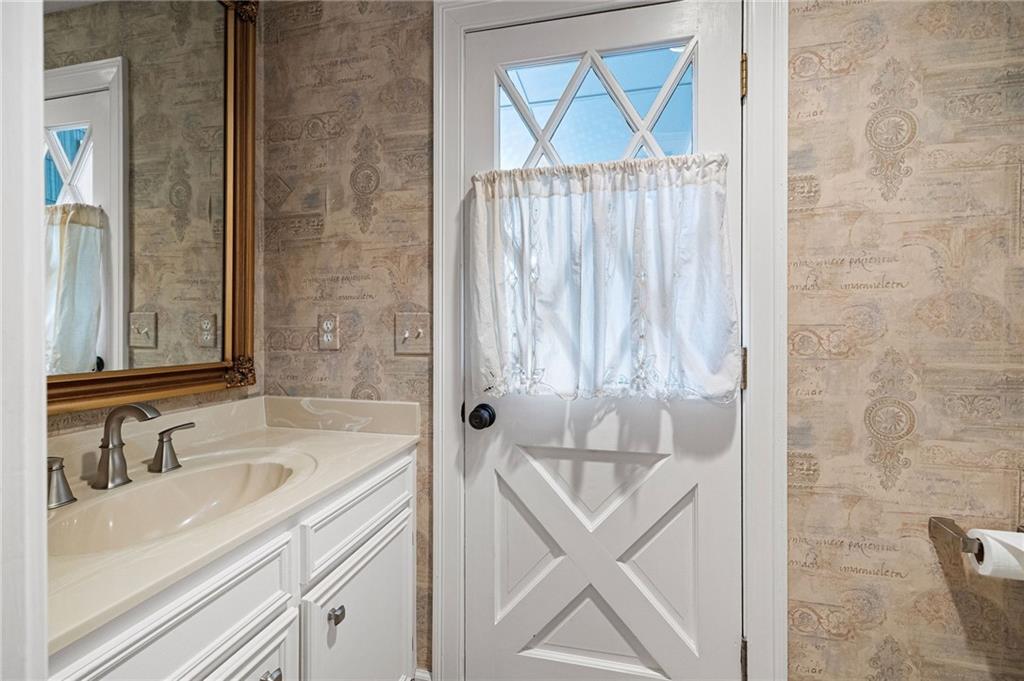 Kennesaw, Georgia, 30152, United States, 6 Bedrooms Bedrooms, ,10 BathroomsBathrooms,Residential,Active,2051973