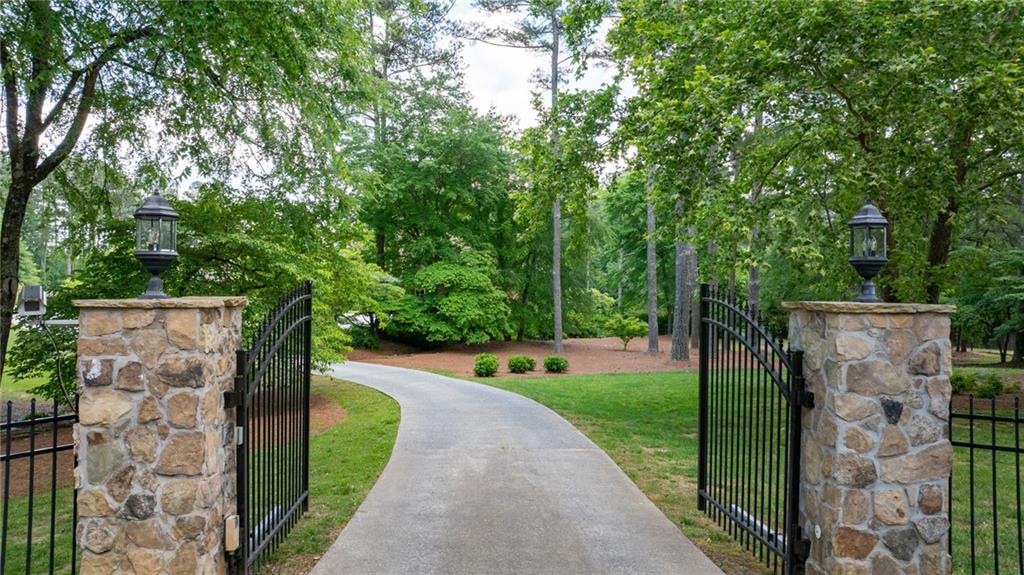 Kennesaw, Georgia, 30152, United States, 6 Bedrooms Bedrooms, ,10 BathroomsBathrooms,Residential,Active,2051973