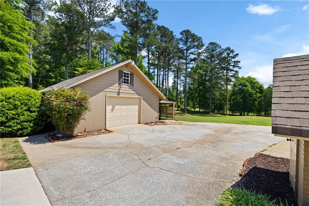 Kennesaw, Georgia, 30152, United States, 6 Bedrooms Bedrooms, ,10 BathroomsBathrooms,Residential,Active,2051973