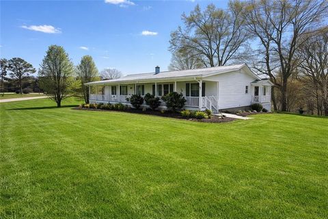 513 Turner Road Cleveland GA 30528