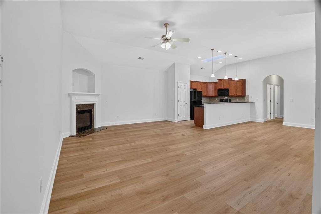 236 Abercorn Way