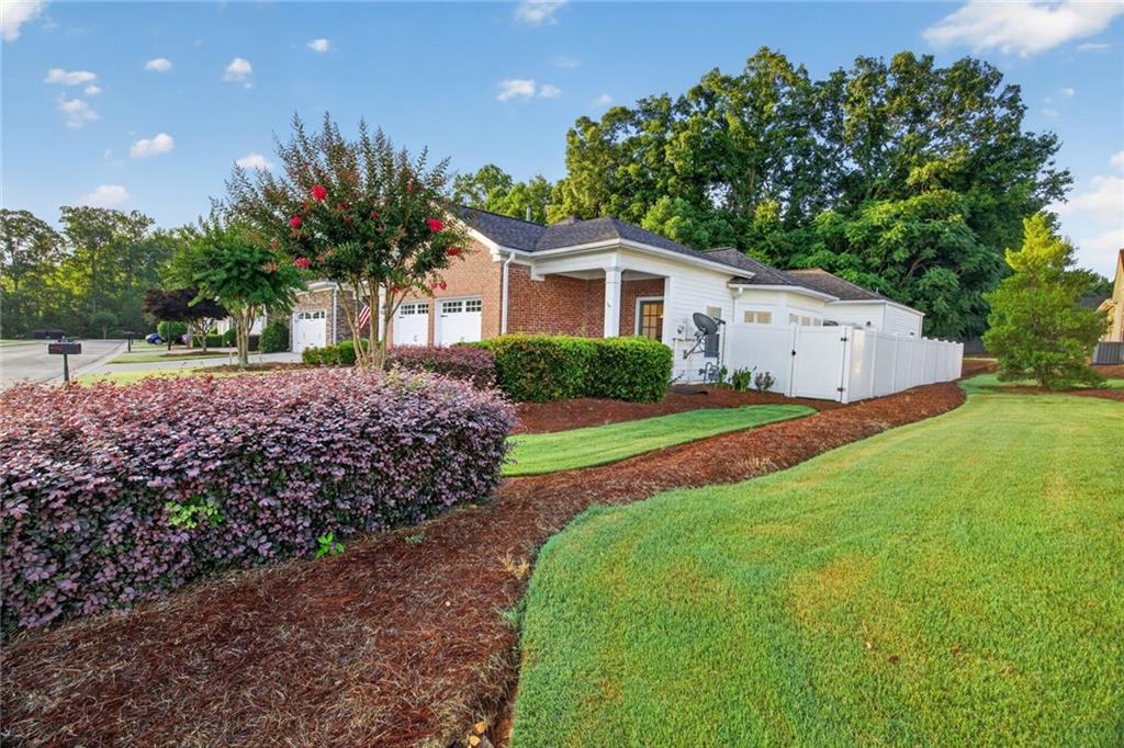 236 Abercorn Way