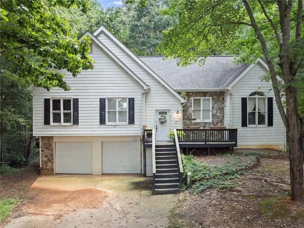 6055 Rolling Oaks Lane