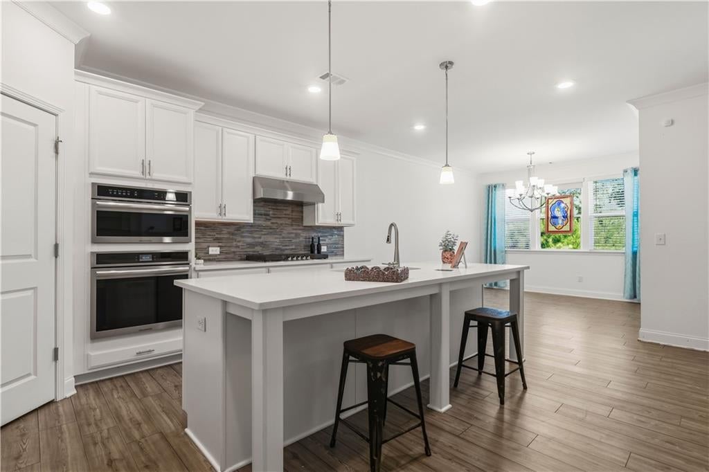 214 Hickory Bluffs Parkway