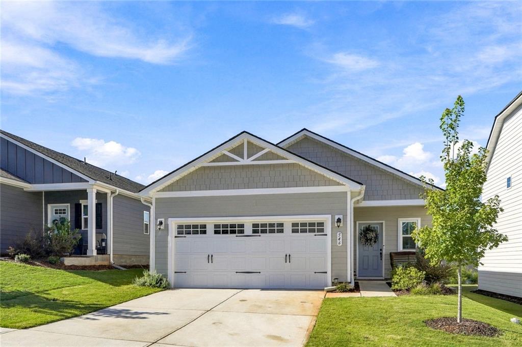 546 Gunter Drive NE