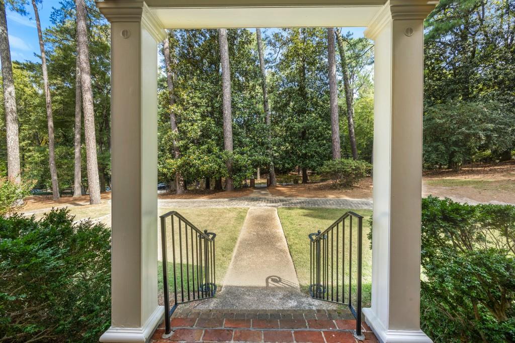 1790 Garraux Road, Atlanta, Georgia image 3