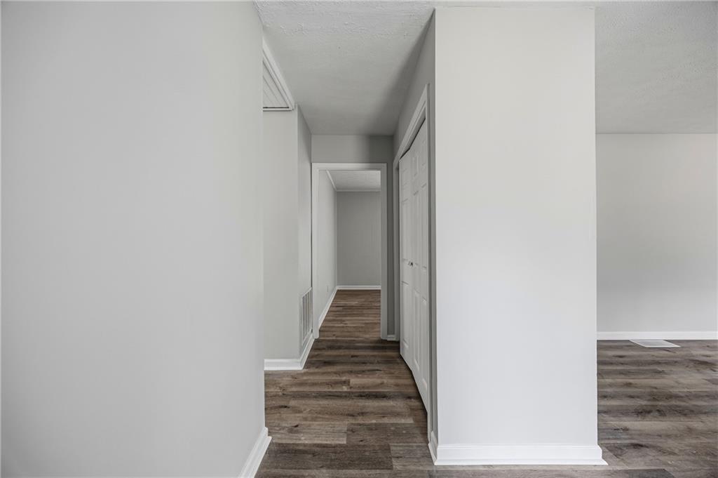 2494 Fairway Circle SW