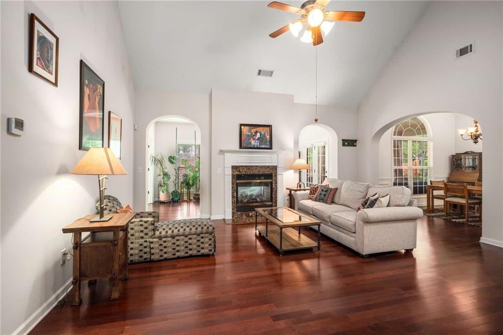 7994 Larksview Drive, Fairburn, Georgia image 10