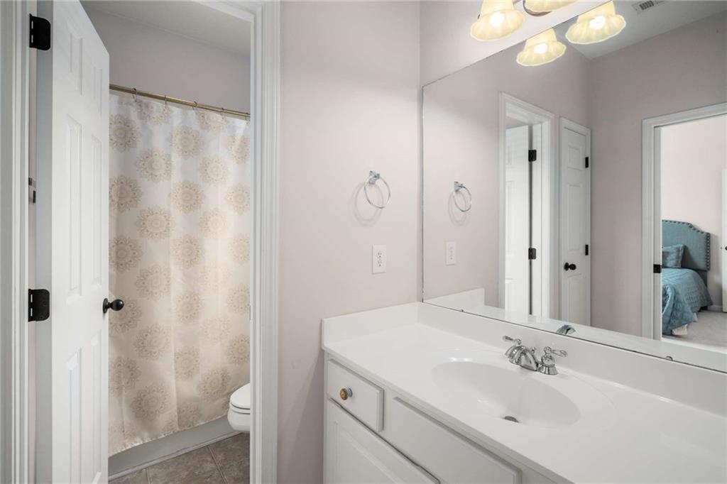 7994 Larksview Drive, Fairburn, Georgia image 30
