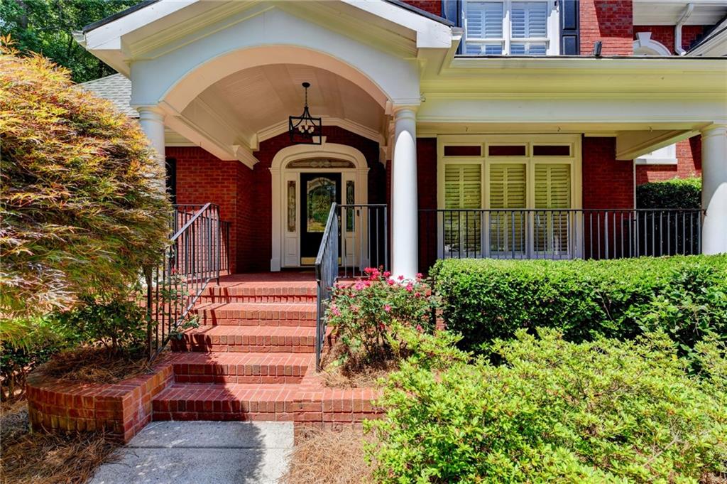 7040 Laurel Oak Drive
