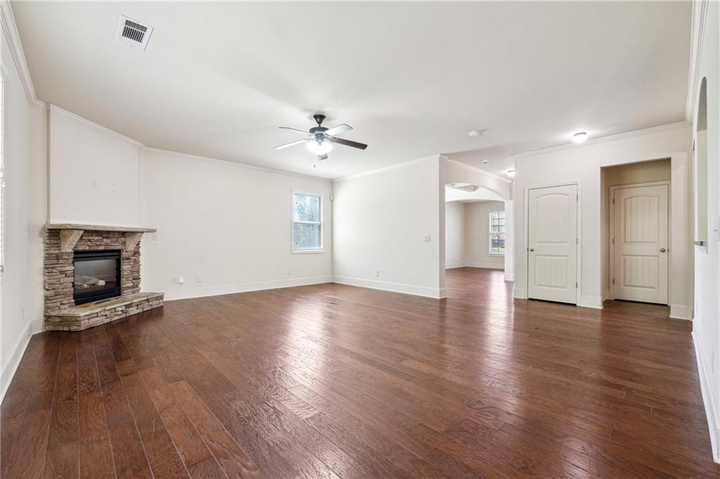 5705 Aspen Drive, Cumming, Georgia image 7
