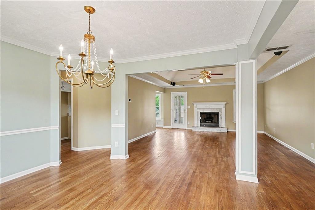 365 Oakpark Terrace