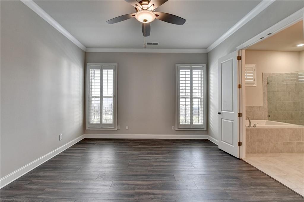 1043 Harvest Park Lane, Suwanee, Georgia image 32