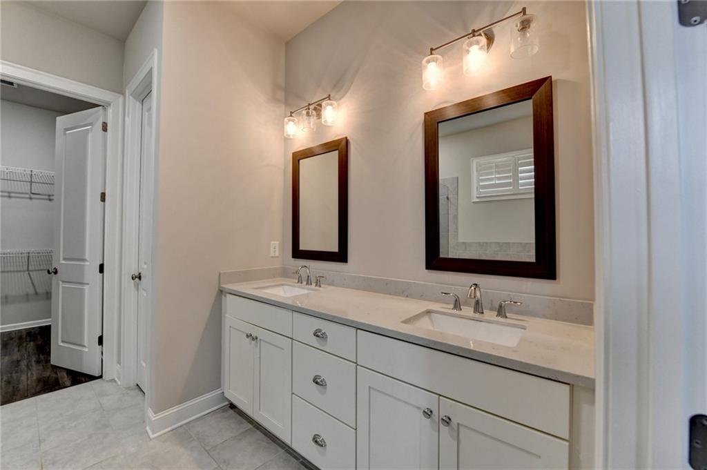 1043 Harvest Park Lane, Suwanee, Georgia image 38