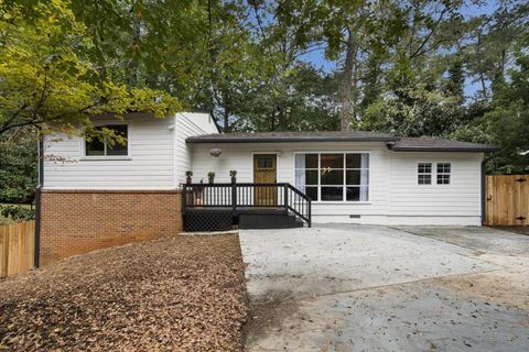 Photo of 2016 Spring Road SE, Smyrna, GA 30080 (MLS # 7659291)