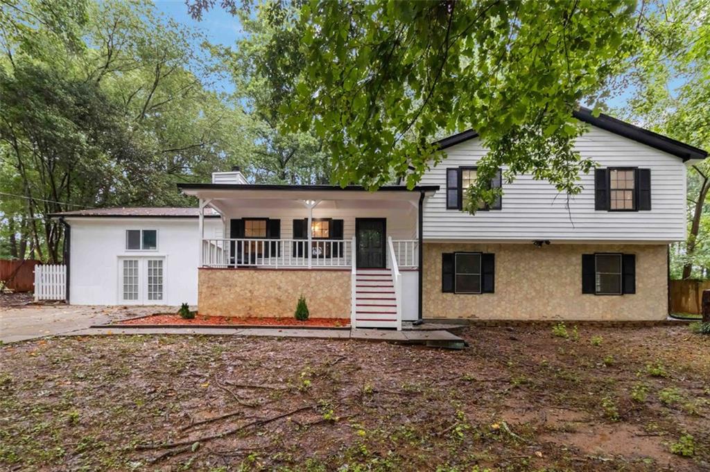 Newly renovated home in a great school district! Upgrades: New interior/exterior paint, new siding, new roof frame, new back deck and new roof to basement bathroom, new AC compressor.
Split Level living on a large level lot. Full finished basement area has a separate entrance is finished with a full bath and kitchenette area. Has two additional rooms in the basement! Fenced in backyard. Can be utilized as an in-law suite or rental property. Great for families or long term rental investment!