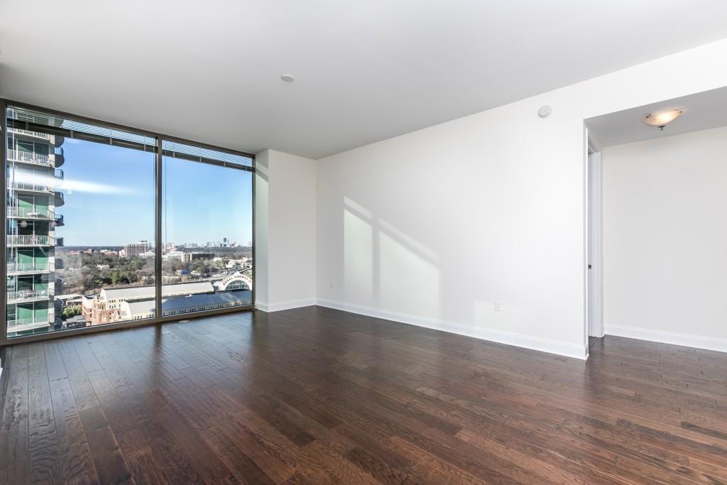 270 17th Street NW 810