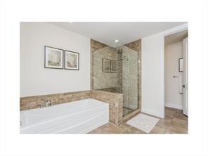 270 17th Street NW 810