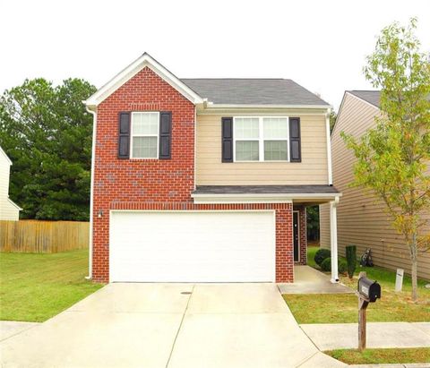 A home in Fairburn