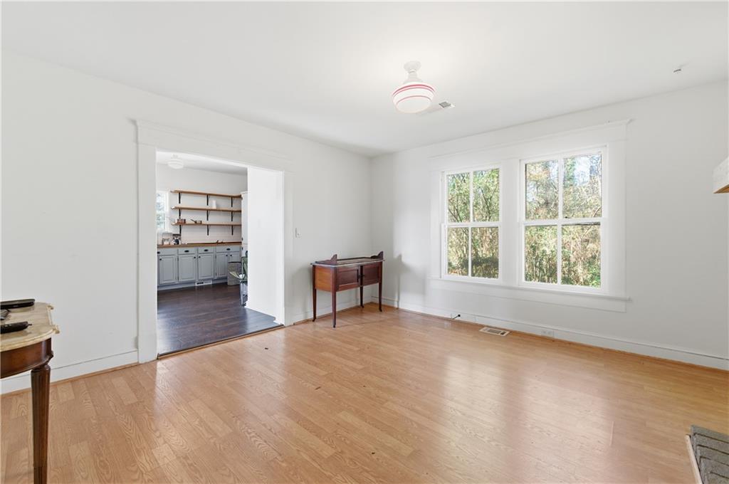 524 Hempstead Street