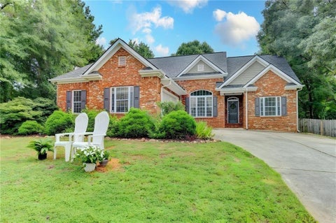 Homes For Sale - 49 Flintstone Road<br/> Jefferson, GA 30549