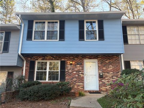 Photo of 383 Leisure Court SW, Marietta, GA 30064 (MLS # 7752316)