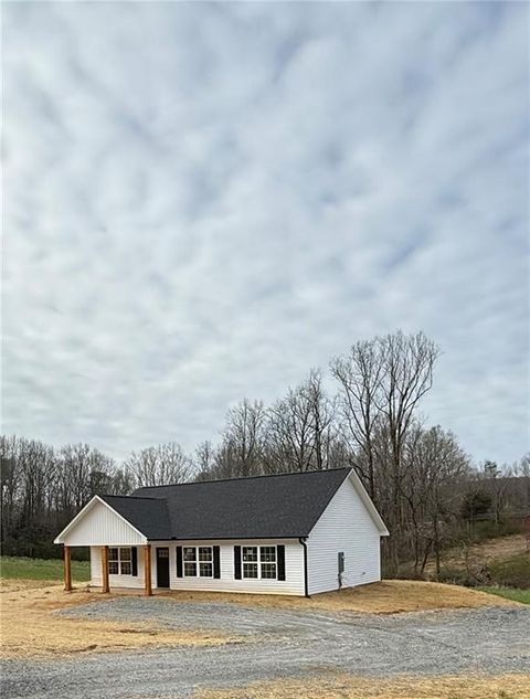 Homes For Sale - 515 Camp Wahsega Road<br/> Dahlonega, GA 30533