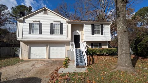 Homes For Sale - 1462 Shenta Oak Drive<br/> Norcross, GA 30093