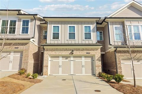 Townhouse For Sale - 5103 Riden Way<br/> Buford, GA 30518
