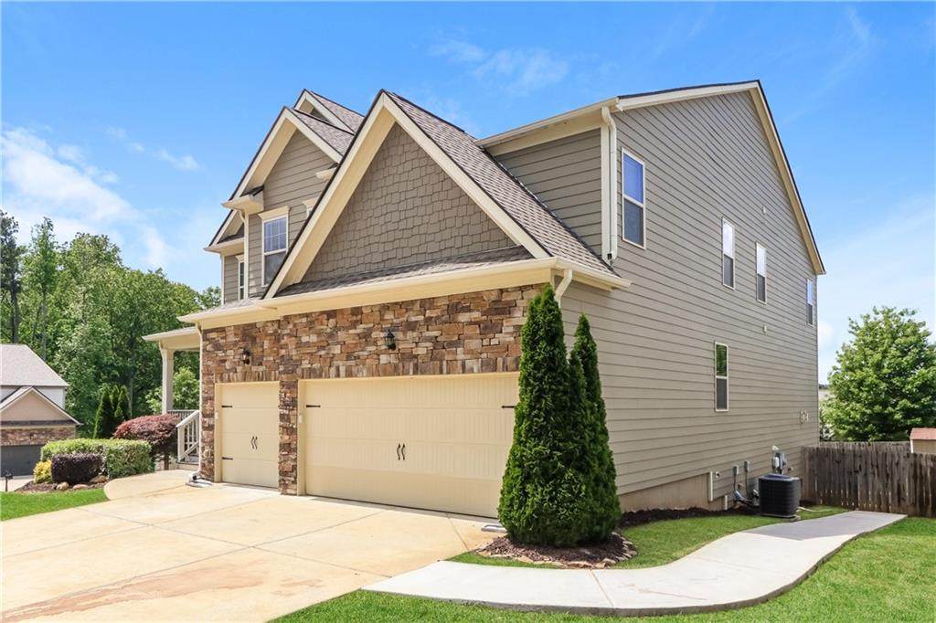 626 Discovery Court, Acworth, Georgia image 3