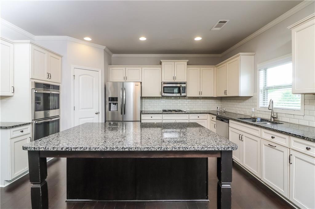 626 Discovery Court, Acworth, Georgia image 8