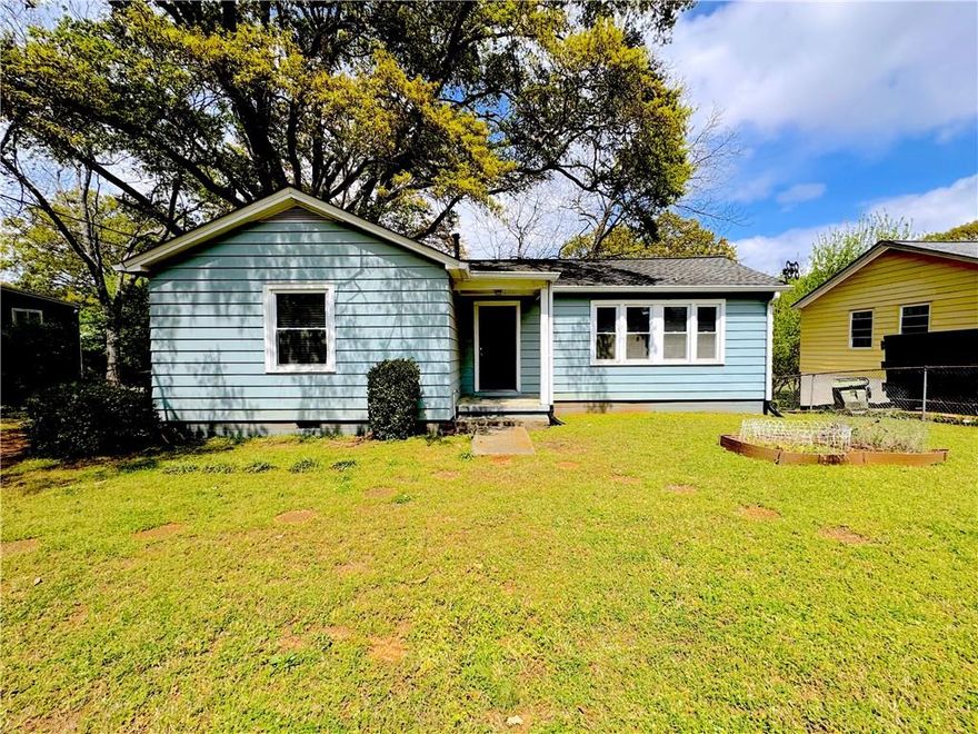 This property presents a multitude of possibilities as it is zoned for both commercial and residential use, catering to a wide range of businesses or serving as a private residence. The property underwent extensive renovation in 2016/2017 and boasts two bedrooms, one bathroom, an open concept kitchen and living room, and a fenced-in yard with a tranquil stream running along the back of the property line. Conveniently located near Marietta Square, the property also features a newer air conditioning system. This is an exceptional opportunity that should not be overlooked!