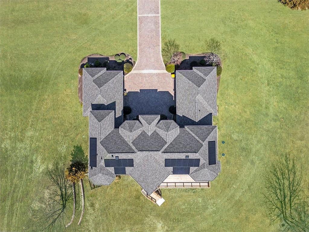 525 WATERS Way