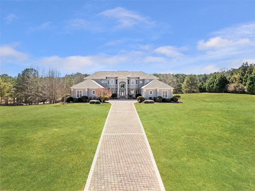 525 WATERS Way