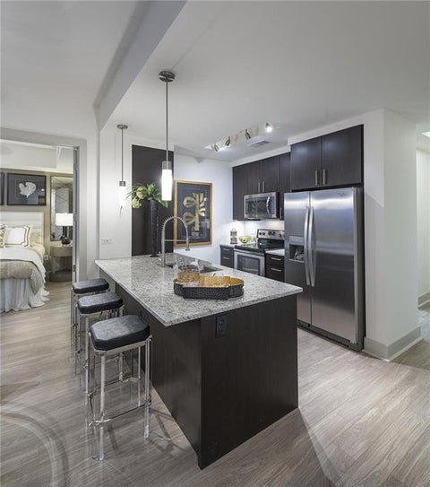 Condo For Rent - 3150 Roswell Road #1810<br/> Atlanta, GA 30305