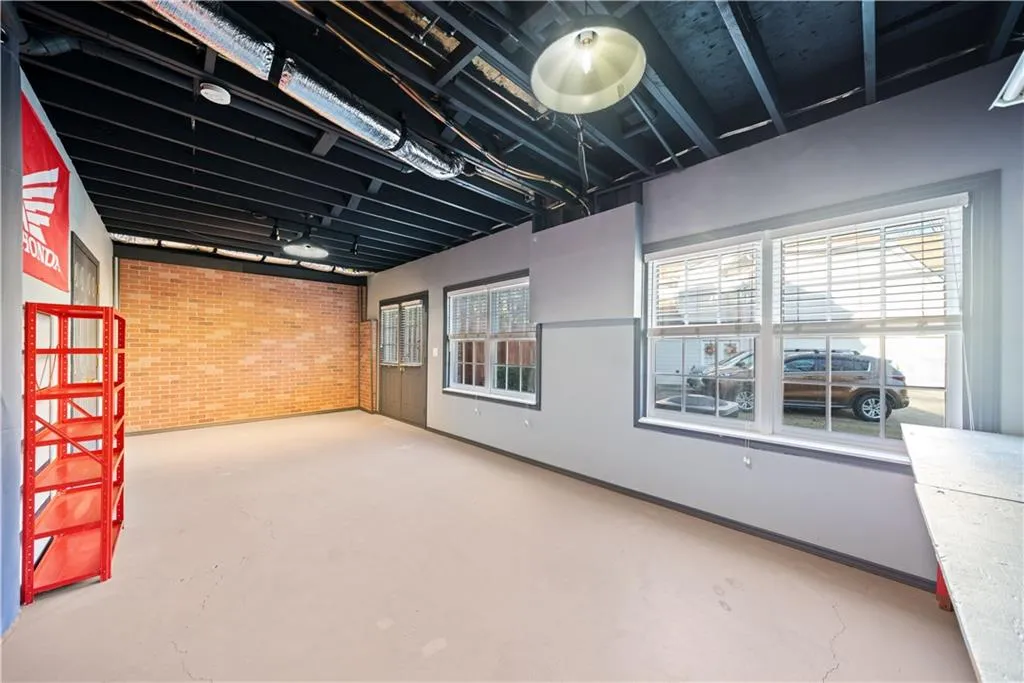 Lawrenceville, Georgia 30043, United States, 6 Bedrooms Bedrooms, ,4 BathroomsBathrooms,Residential,Active,24642