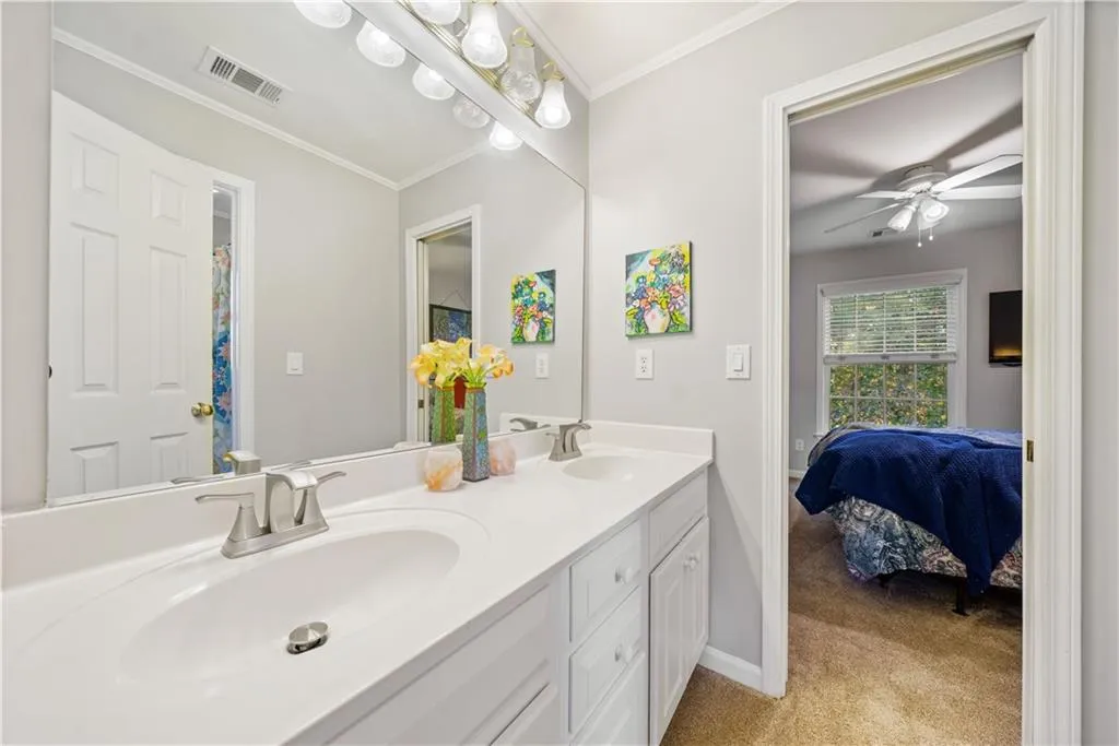 Lawrenceville, Georgia 30043, United States, 6 Bedrooms Bedrooms, ,4 BathroomsBathrooms,Residential,Active,24642