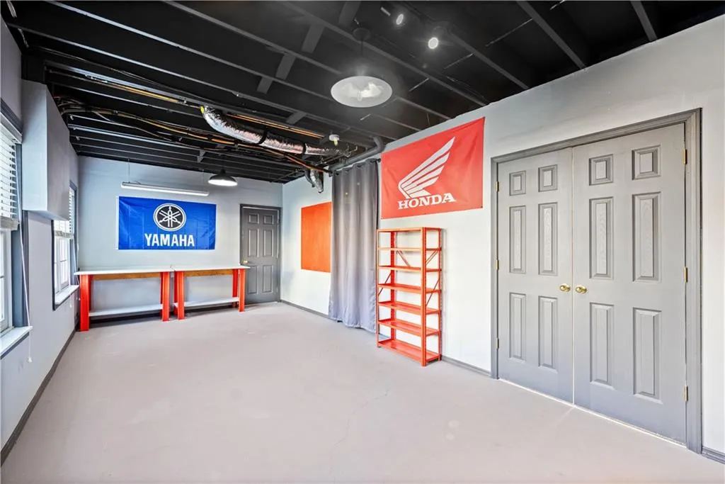 Lawrenceville, Georgia 30043, United States, 6 Bedrooms Bedrooms, ,4 BathroomsBathrooms,Residential,Active,24642