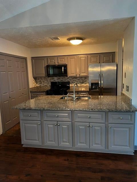3859 Skidmore Drive