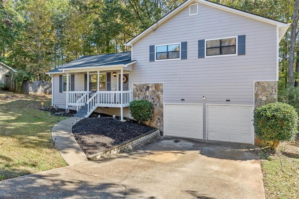 4041 Woodbridge Court