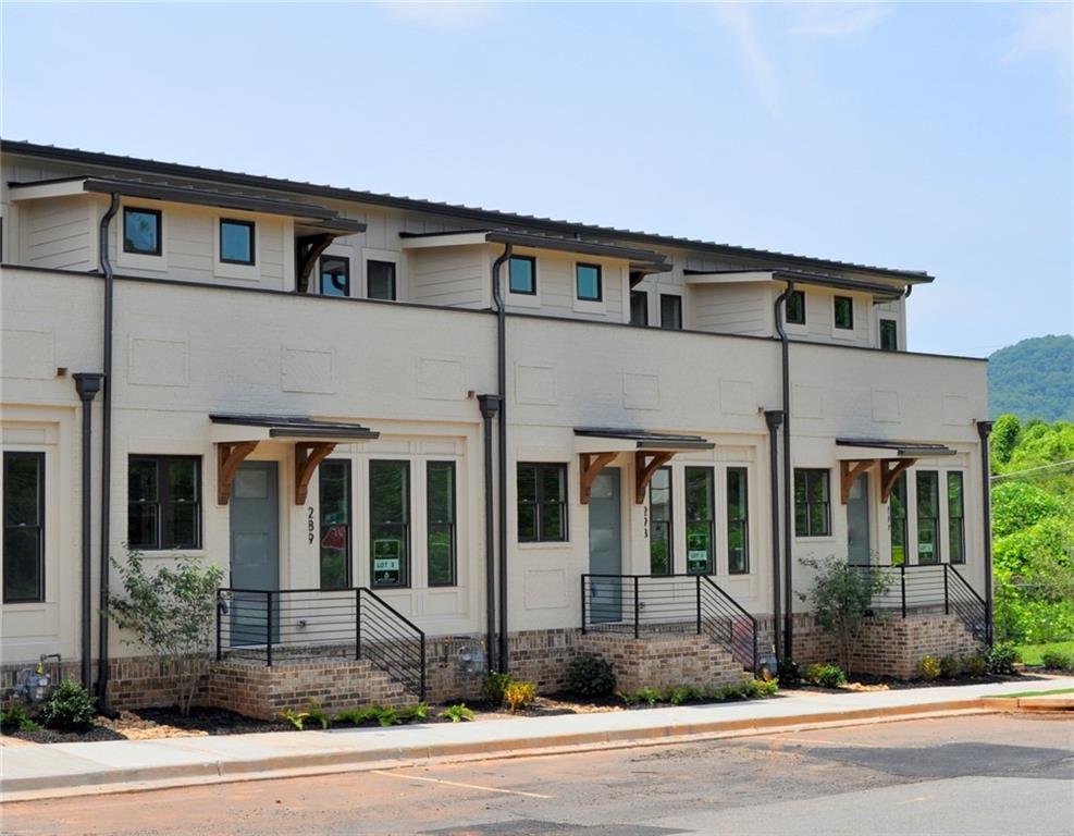 245 White Street NW