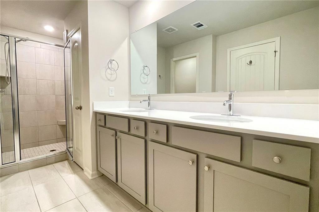 Towne Lake Hills Townhomes - Residential